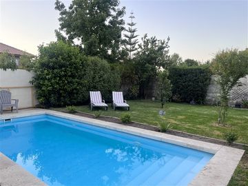 Se Vende casa 5D 3B El Remanso de Chicureo, Brisas Norte
