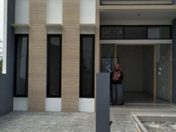 Hunian Bangunan Berkualitas di Emerald Village Hanya 700jtan