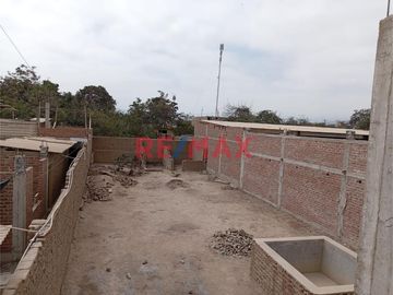 CASA EN VENTA - LOTE DE 499 M²*

*Características del Terreno:*
- Área total del lote: 499 m²
- Excelente ubicación con amplias posibilidades de d