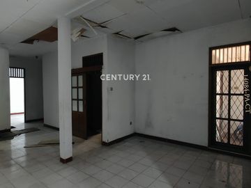 Dijual Rumah Tua Hitung Tanah Di Pondok Indah Jakarta Selatan
