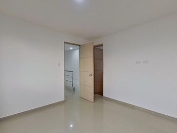 apartamento en arriendo/venta en el porvenir. Cod V102810