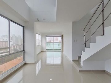 apartamento en arriendo/venta en el porvenir. Cod V102810