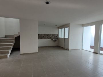 Se vende casa nueva en fracc 