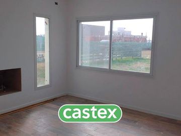 Casa en venta en Araucarias, Puertos del Lago, Escobar