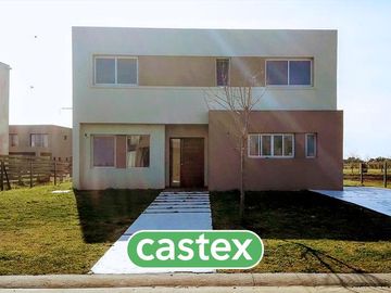 Casa en venta en Araucarias, Puertos del Lago, Escobar