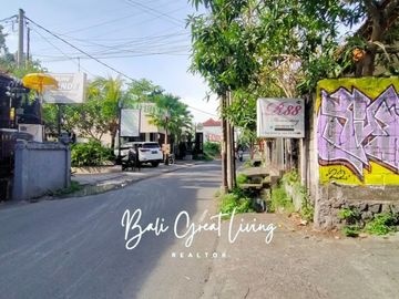 Tanah Siap Bangun 715m2 di Berawa Lingkungan Villa