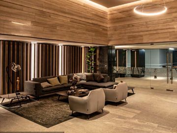 Penthouse de 348 m2, techos altos, en Bosque Real, pet-friendly, alberca techada