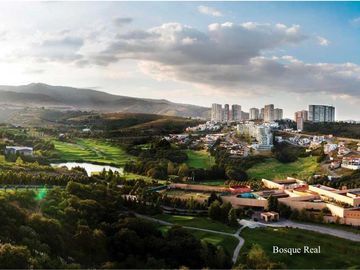 Penthouse de 348 m2, techos altos, en Bosque Real, pet-friendly, alberca techada