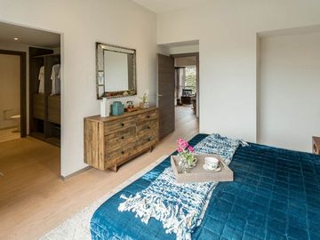 Penthouse de 348 m2, techos altos, en Bosque Real, pet-friendly, alberca techada