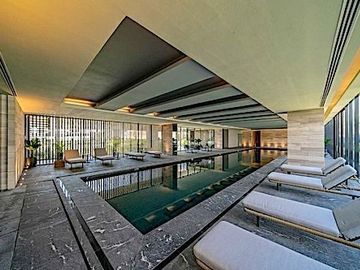 Penthouse de 348 m2, techos altos, en Bosque Real, pet-friendly, alberca techada
