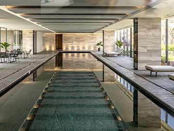 Penthouse de 348 m2, techos altos, en Bosque Real, pet-friendly, alberca techada