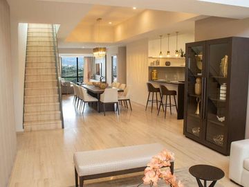 Penthouse de 348 m2, techos altos, en Bosque Real, pet-friendly, alberca techada