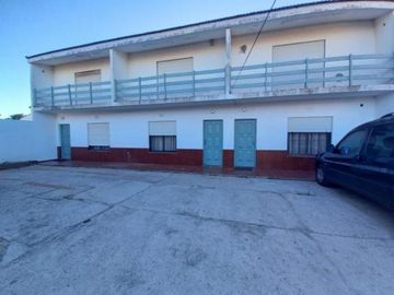 Casa + 3 duplex en venta (1430)