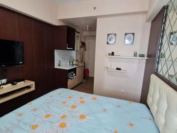 Apartemen Tanglin Connect pakuwon mall Pool View Full Furnish