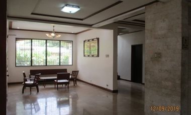House for rent in Cebu City, Gated in Banilad close to I.t Park, 4-br