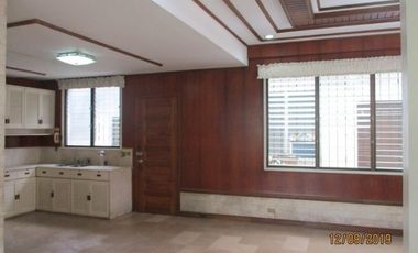 House for rent in Cebu City, Gated in Banilad close to I.t Park, 4-br