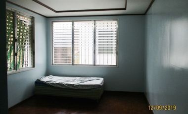 House for rent in Cebu City, Gated in Banilad close to I.t Park, 4-br