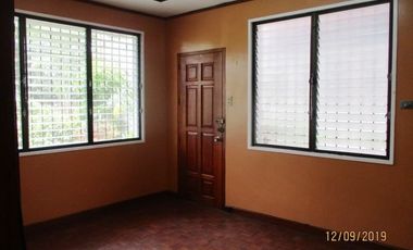 House for rent in Cebu City, Gated in Banilad close to I.t Park, 4-br