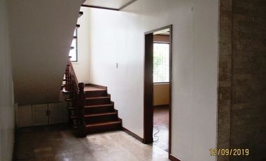 House for rent in Cebu City, Gated in Banilad close to I.t Park, 4-br