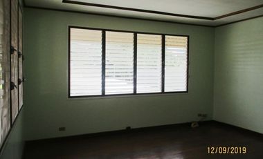 House for rent in Cebu City, Gated in Banilad close to I.t Park, 4-br