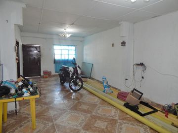 casa-local en venta en san roque. Cod V88006