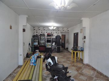casa-local en venta en san roque. Cod V88006