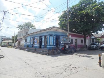 casa-local en venta en san roque. Cod V88006