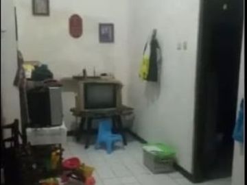 Dijual Cepat Rumah 2 Lantai Lokasi di Mulyosari Tengah, Surabaya