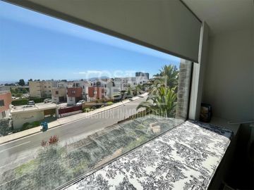 Cómodo y soleado departamento en excelente ubicación
