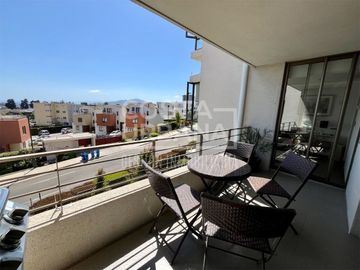 Cómodo y soleado departamento en excelente ubicación