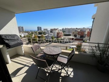Cómodo y soleado departamento en excelente ubicación