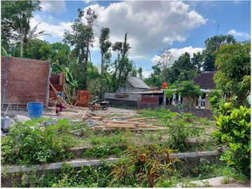 Rumah Baru Nan Lapang Bergebyok Etnik Harga Murah
