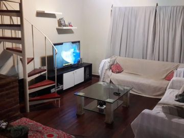CASA 4 AMB. + LOCAL+ GALPON + GARAGE - Excelente