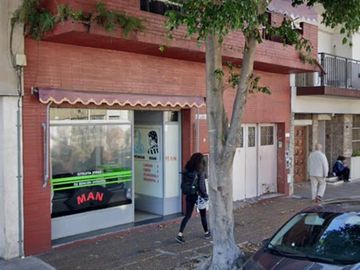 CASA 4 AMB. + LOCAL+ GALPON + GARAGE - Excelente