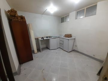 LOCAL COMERCIAL EN ARRIENDO EN VERSALLES