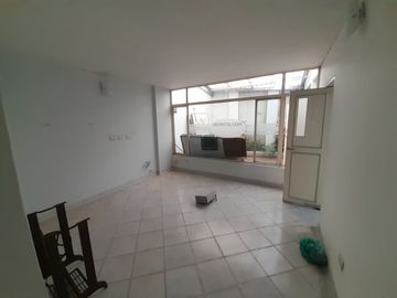 LOCAL COMERCIAL EN ARRIENDO EN VERSALLES