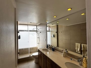 Departamento en venta de 4 dorm. en Providencia