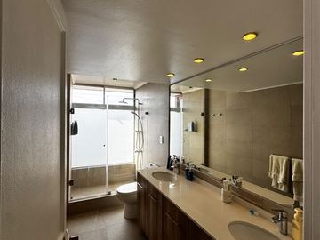 Departamento en venta de 4 dorm. en Providencia