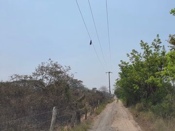 Terreno rústico con título de propiedad en Venta