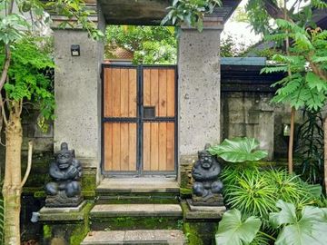 VILLA CANTIK DI KAWASAN HIJAU UBUD, INVESTASI PASTI UNTUNG