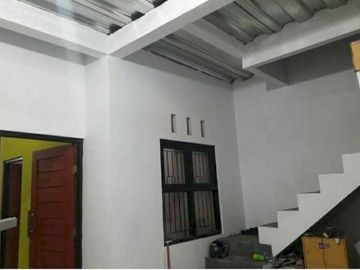 RUMAH SIAP HUNI DI KOTA BANDUNG HARGA BISA NEGO ADA DAK CUCI JEMUR BISA JADIKAN LANTAI 2