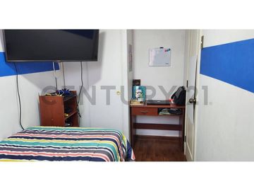 Gran departamento dúplex sector norte 4D+3B