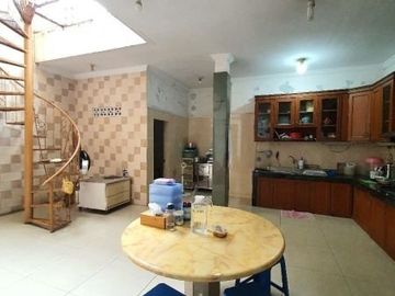 Villa Jalan Brastagi (dekat Jalan Madong Lubis) Medan