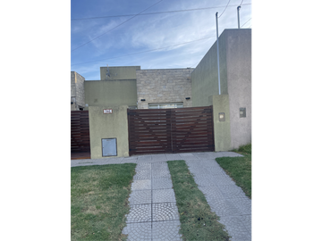departamento dos ambientes zona playa