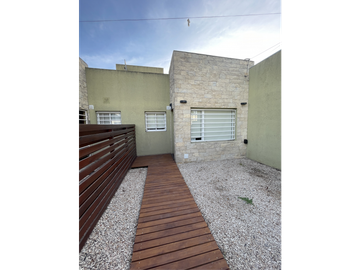 departamento dos ambientes zona playa