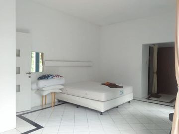 Rumah villa Dago dekat cigadung, tubagus ismail, cikutra