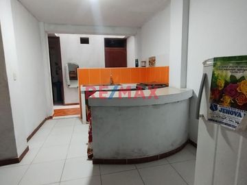 🏡 ¡SE VENDE CASA DE 3 PISOS EN AV. EL CORTIJO, URB. LAS FLORES DE SAN ISIDRO!

📍 Ubicación: Avenida El Cortijo, Urb. Las Flores de San Isidro

¡Id