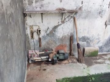 Rumah 1 lantai, hadap timur, butuh renovasi, di bukit rivaria, sawangan, depok
