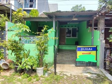 Rumah 1 lantai, hadap timur, butuh renovasi, di bukit rivaria, sawangan, depok