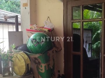 Dijual Rumah Tua Layak Huni Daerah Cempaka Putih